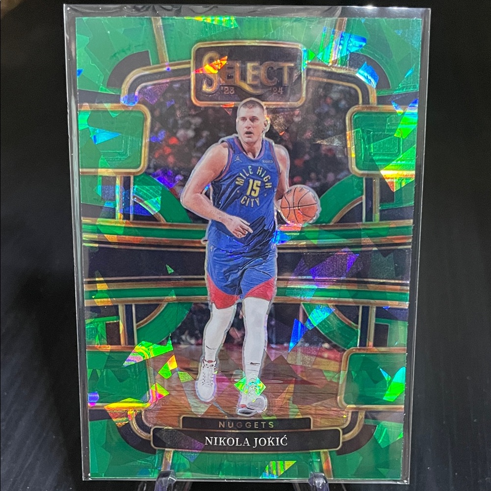 Select GREEN Nikola Jokić Basketball Card